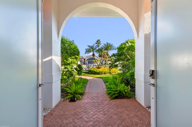 Building Photo - 15611 Milan Ct