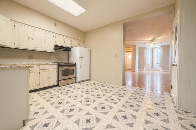 Building Photo - 701 Bergen Ave