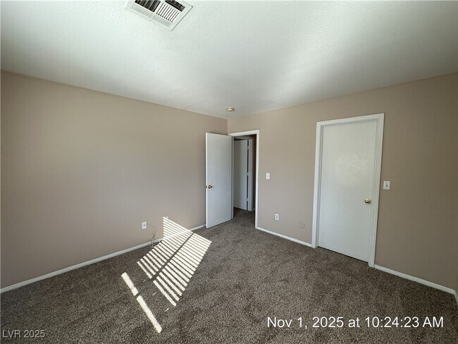 Building Photo - 186 Duck Hollow Ave