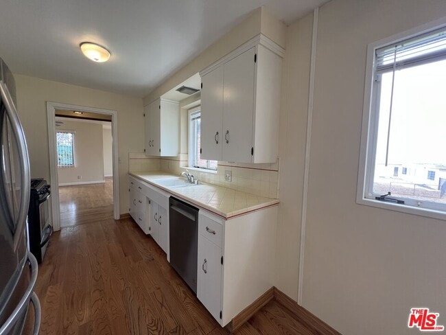 Building Photo - 214 Bellino Dr