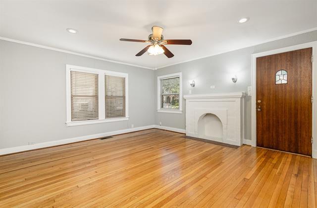 Building Photo - 5924 La Vista Dr