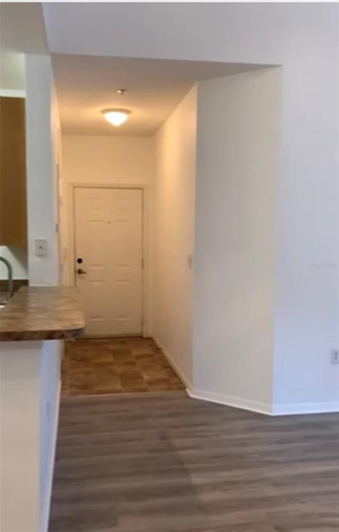 Building Photo - 10209 Courtney Palms Blvd