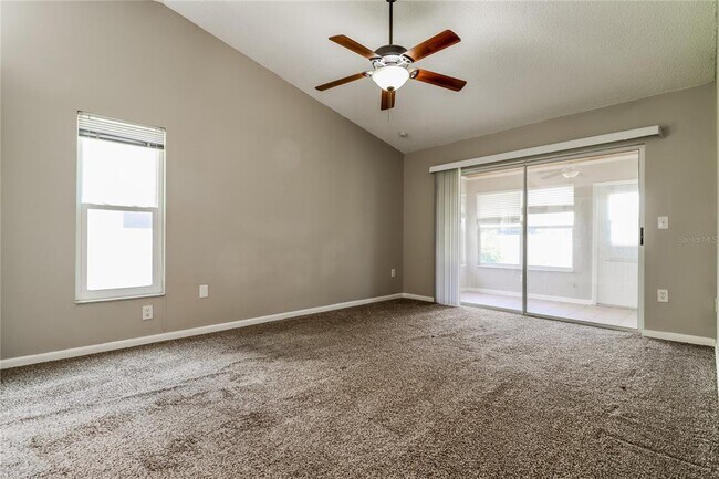 Building Photo - 8444 Yearling Ln