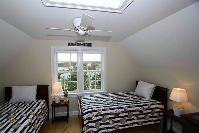 Building Photo - 177 A N Shore Blvd