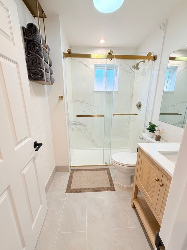 Building Photo - 9966 Pacific Ave