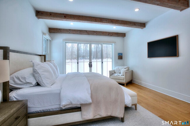 Building Photo - 32 Ridge Rd