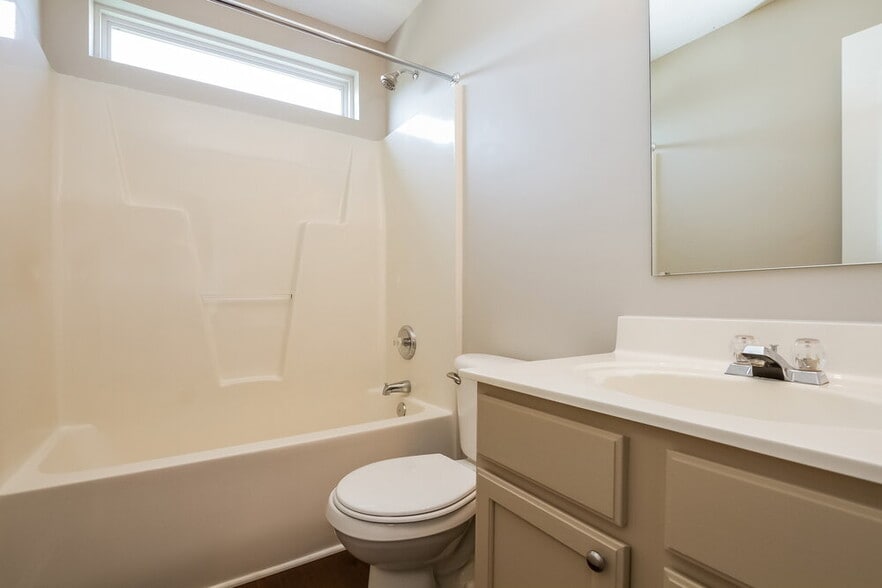 Building Photo - 3730 Sipes Ln