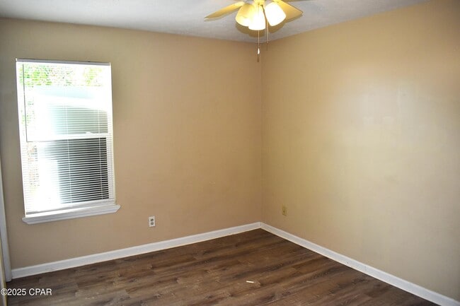 Building Photo - 3722 Burnham Way