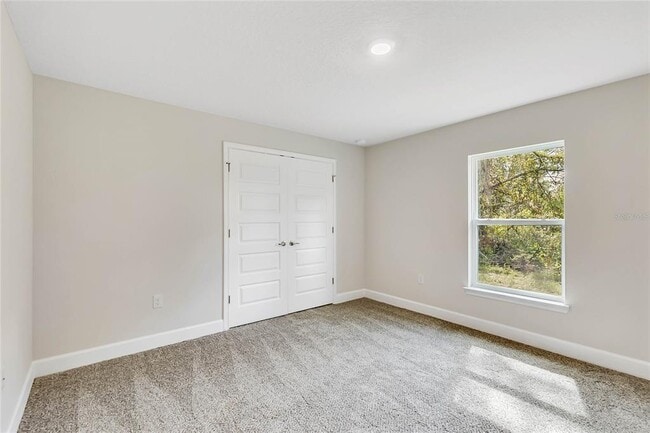 Building Photo - 430 Big Sioux Ct