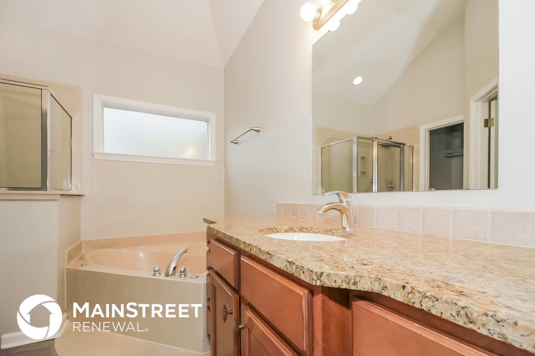 Building Photo - 372 Fleets Hill Dr