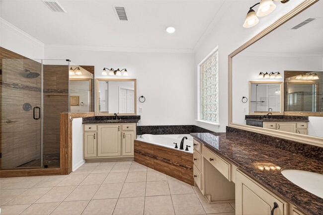Building Photo - 22 Westwinds Cir