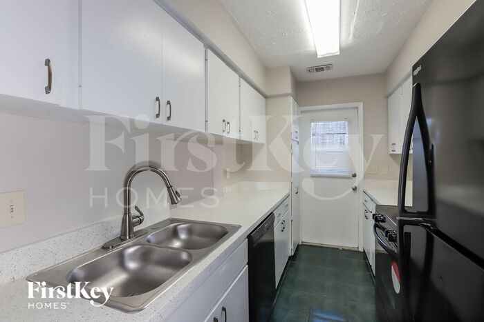 Building Photo - 802 83rd St NW