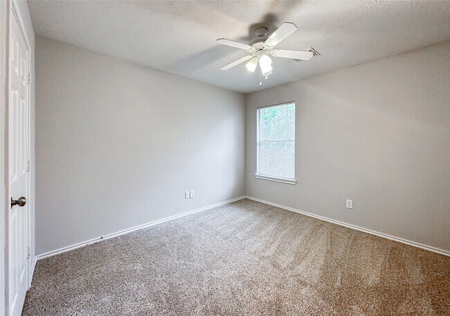 Building Photo - 131 Anise Tree Pl