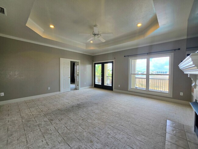 Building Photo - Waterfront 4/2 in Terry Cove with pool and boat dock