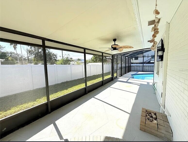 Fully enclosed porch - 225 Cevera Dr