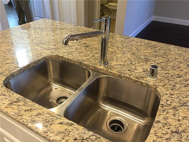 Building Photo - 1017 Water St