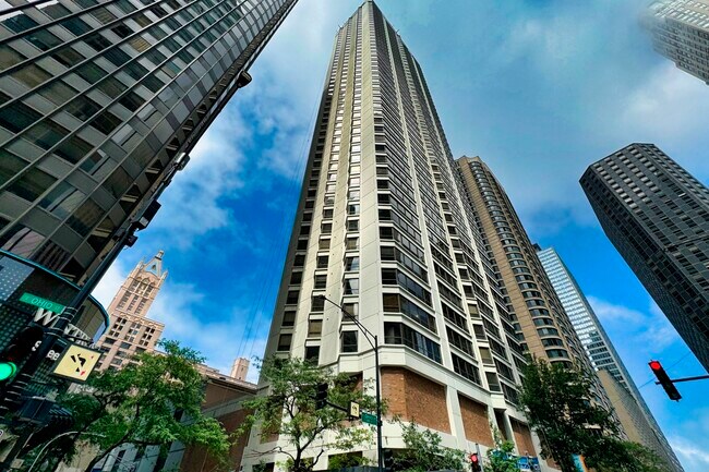 Building Photo - 400 E Ohio St