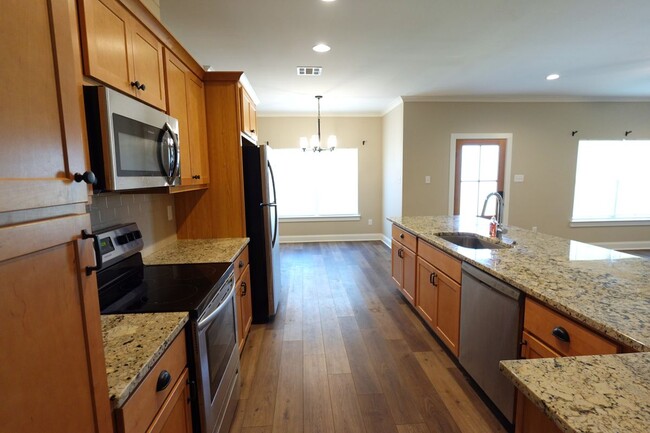 Building Photo - 16284 Chandler Pl