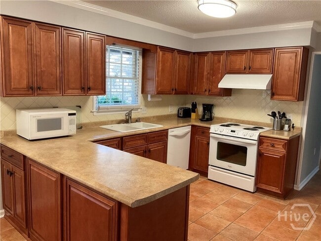 Building Photo - 902 Penn Waller Rd