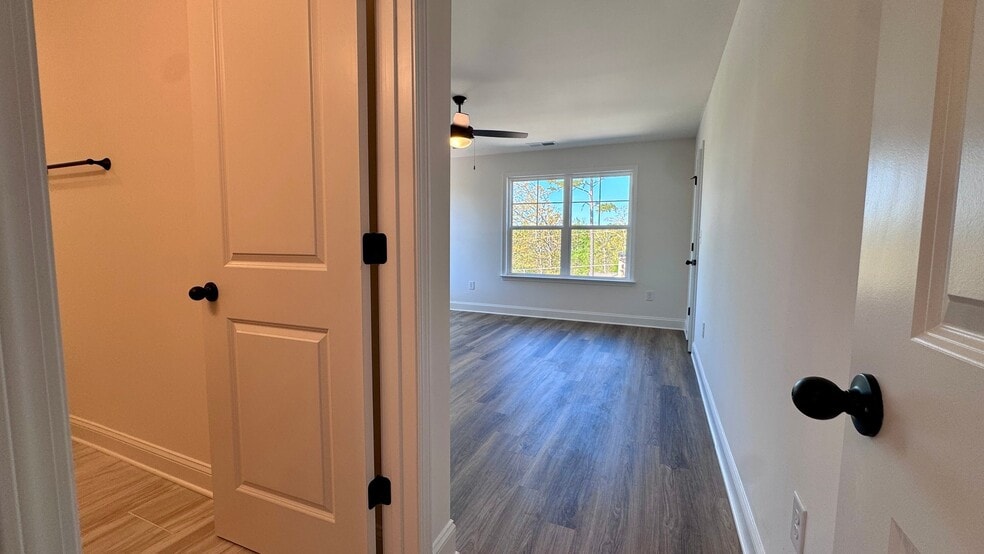 Building Photo - 1905 Driftwood Cir