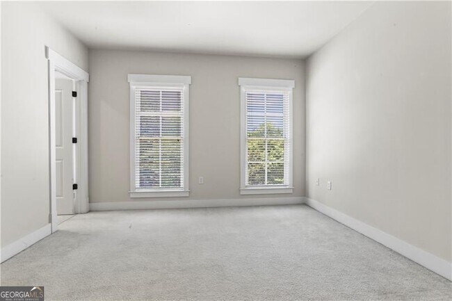 Building Photo - 900 River Vista Drive
