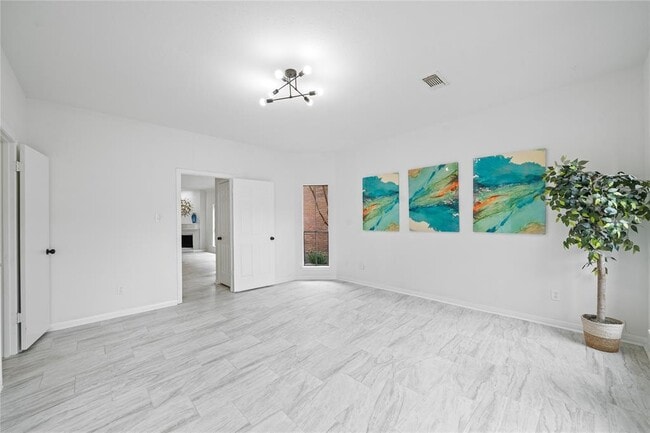 Building Photo - 4731 N Cashel Cir