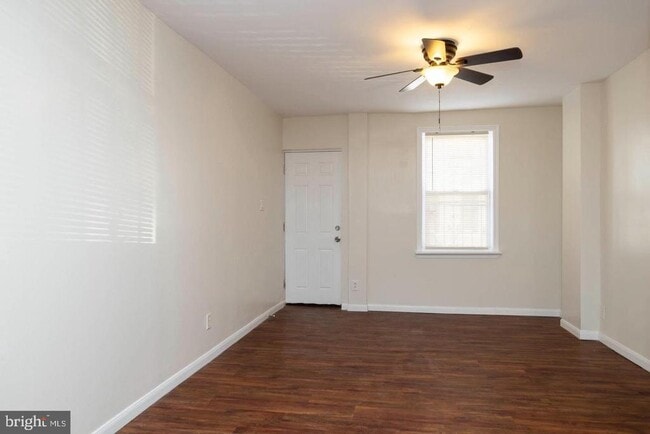 Building Photo - 2542 N Water St