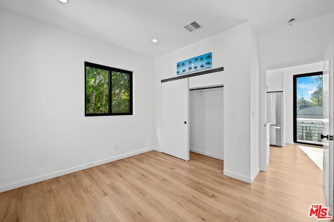 Building Photo - 2646 Westwood Blvd