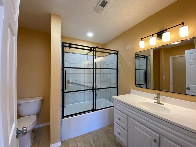 Building Photo - 72 Aspen Dr