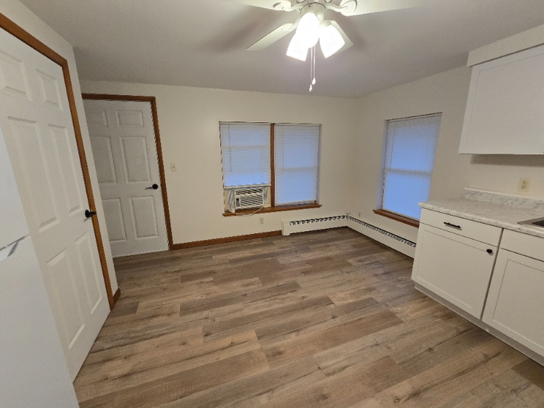 Building Photo - 800 W Walworth St