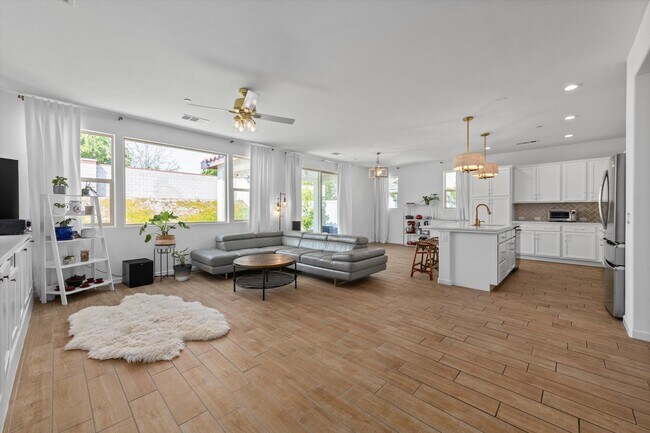 Building Photo - 14222 Barbon Beck Ave