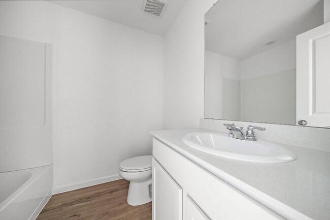 Building Photo - 27142 Breakaway Ln