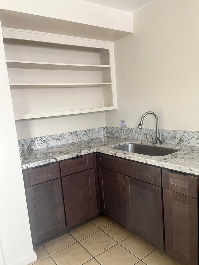 Building Photo - 4732 Cereza St
