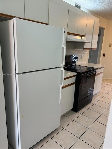 Building Photo - 12501 SW 14th St