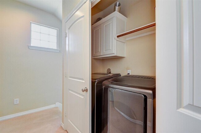 Building Photo - 1423 Upland Orchard Dr