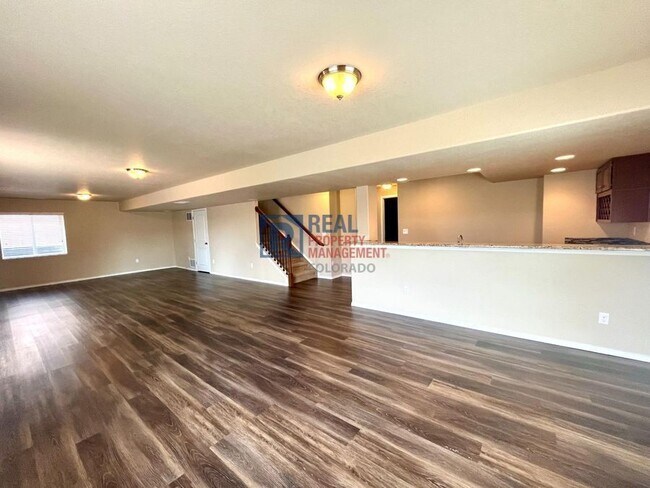 Building Photo - 10776 Forest Creek Dr