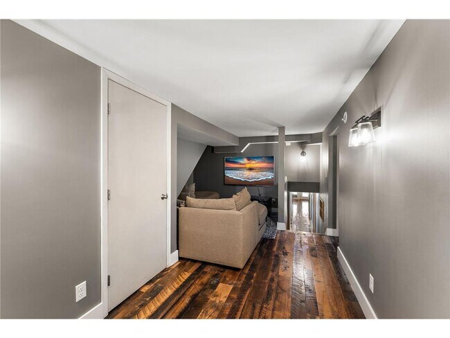 Building Photo - 4440 Denbigh Rd