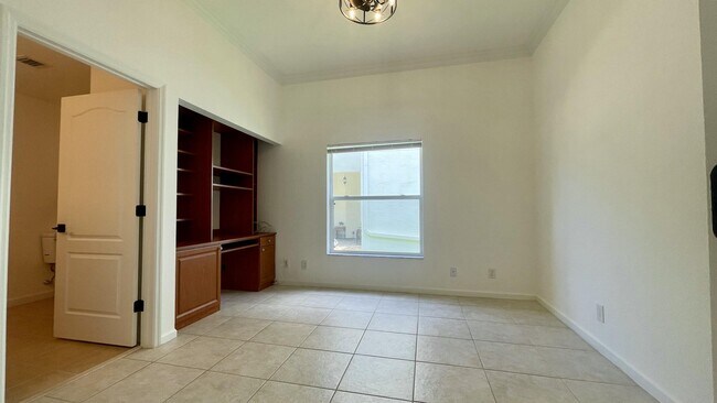 Building Photo - 110 Newberry Ln