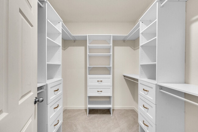 Building Photo - 10692 SW Vasari Way