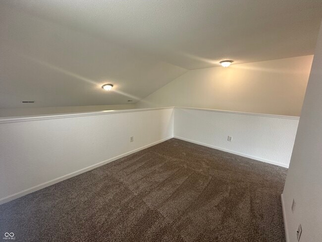 Building Photo - 8125 Maple Stream Ln