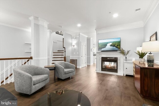 Building Photo - 7207 Phelps Hill Ct