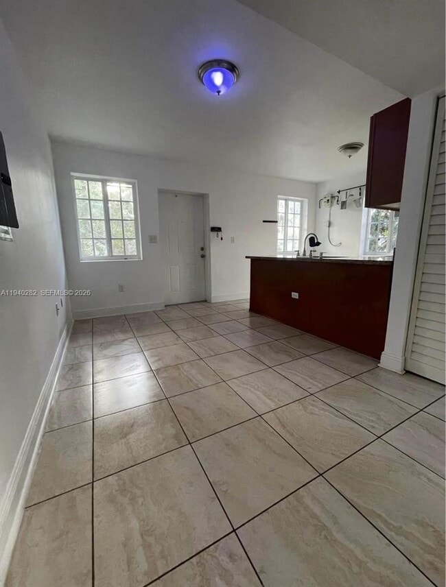 Building Photo - 210 NW 16th St