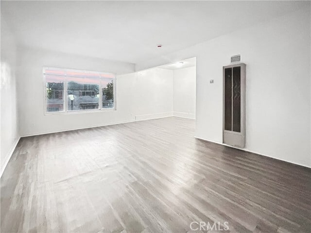 Building Photo - 1109 S Minnie St