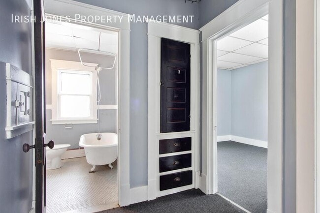 Building Photo - 105 Stevenson St