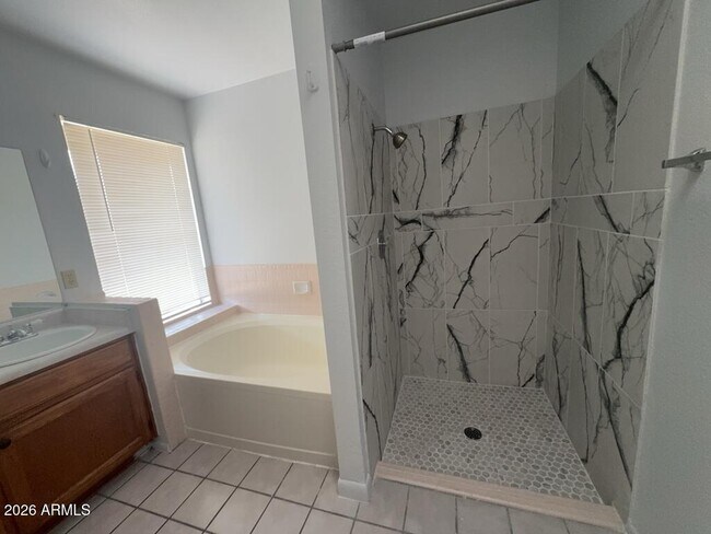 Building Photo - 3289 Black Hawk Dr