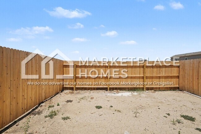 Building Photo - 7643 Varo Gln