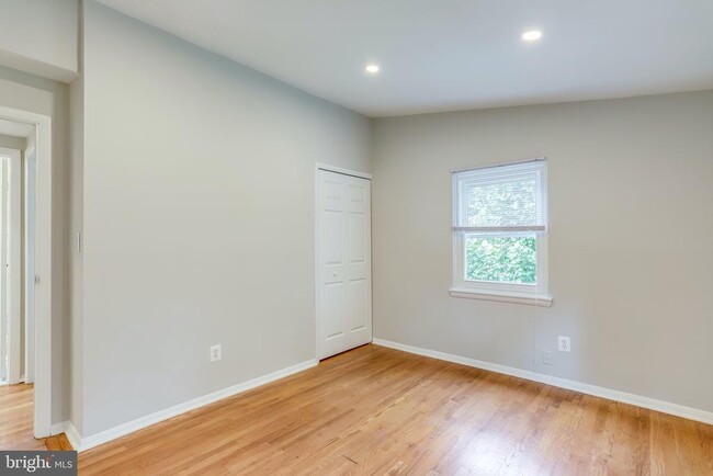 Building Photo - 8424 Hayden Ln
