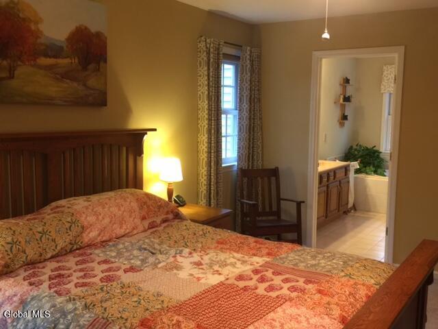 Building Photo - 8 Amanda Ct