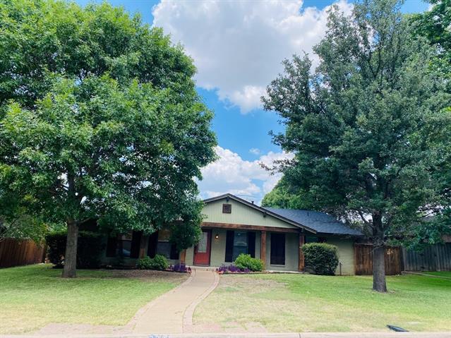 Primary Photo - 3831 Crestpark Dr