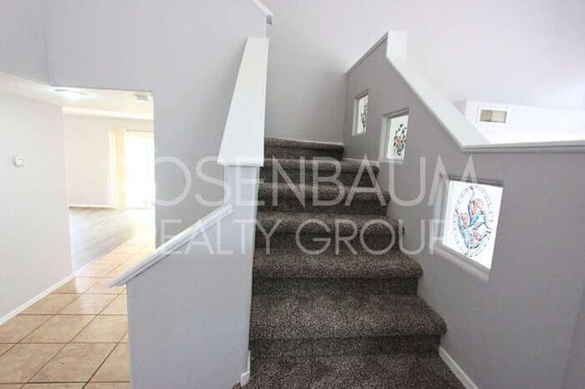 Building Photo - 1115 S Tiago Dr